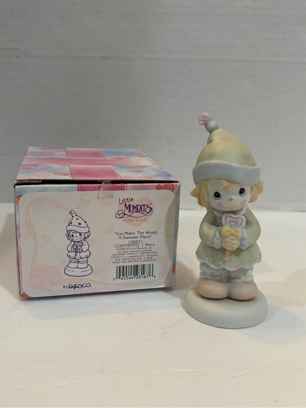VINTAGE PRECIOUS MOMENTS “You Make The World A Sweeter Place” Porcelain Figurine